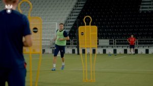 Сборы. День 6. Предыгровая в Катаре: сейвы Сафонова, удары Головина и подсказки Карпина