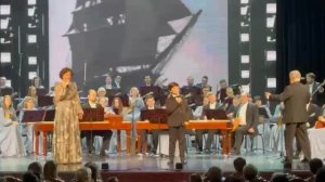 И. Дунаевский, В. Лебедев-Кумач "Весёлый ветер", исполняет Кузьмин Александр и Резеда Галимова.