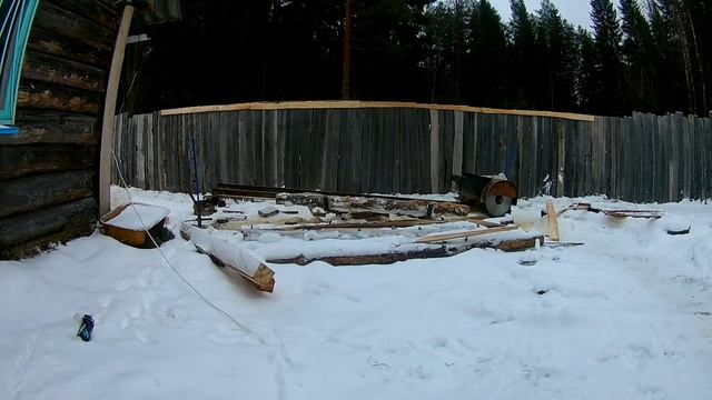 Самодельная пилорама с Ужд рельс. Автоподача. Двигатель champion 7 л. с. смотреть онлайн