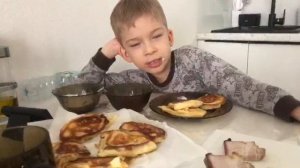 А вы любите оладьи))