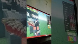 Играем в роблокс