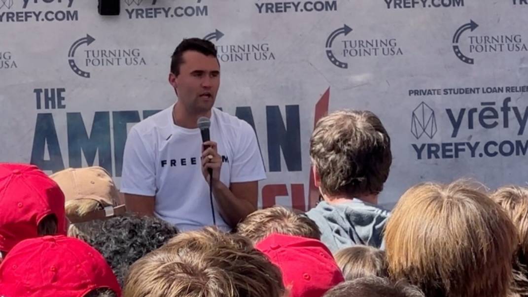 Выстрел средь бела дня: на выступлении погибшего Чарли Кирка не было охраны