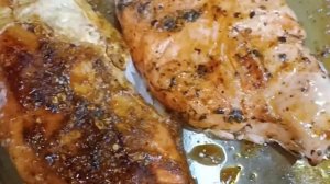 Запечённая куриная грудка на сковороде