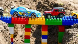 Совместными усилиями построили мост