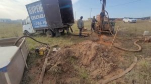 Бурим сложные грунты на большую глубину.Наращиваем колонну.Нюанс #буровоедело#бурение #скважина