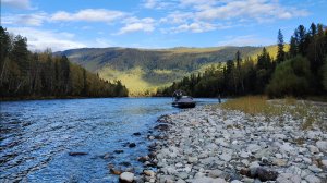 Осенние пейзажи на горной сибирской реке. 09.09.25.