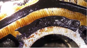 Иногда пропадает давление масла в двигателе автомобиля.