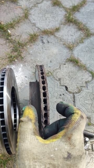 Почему бьёт педаль тормоза смотреть онлайн