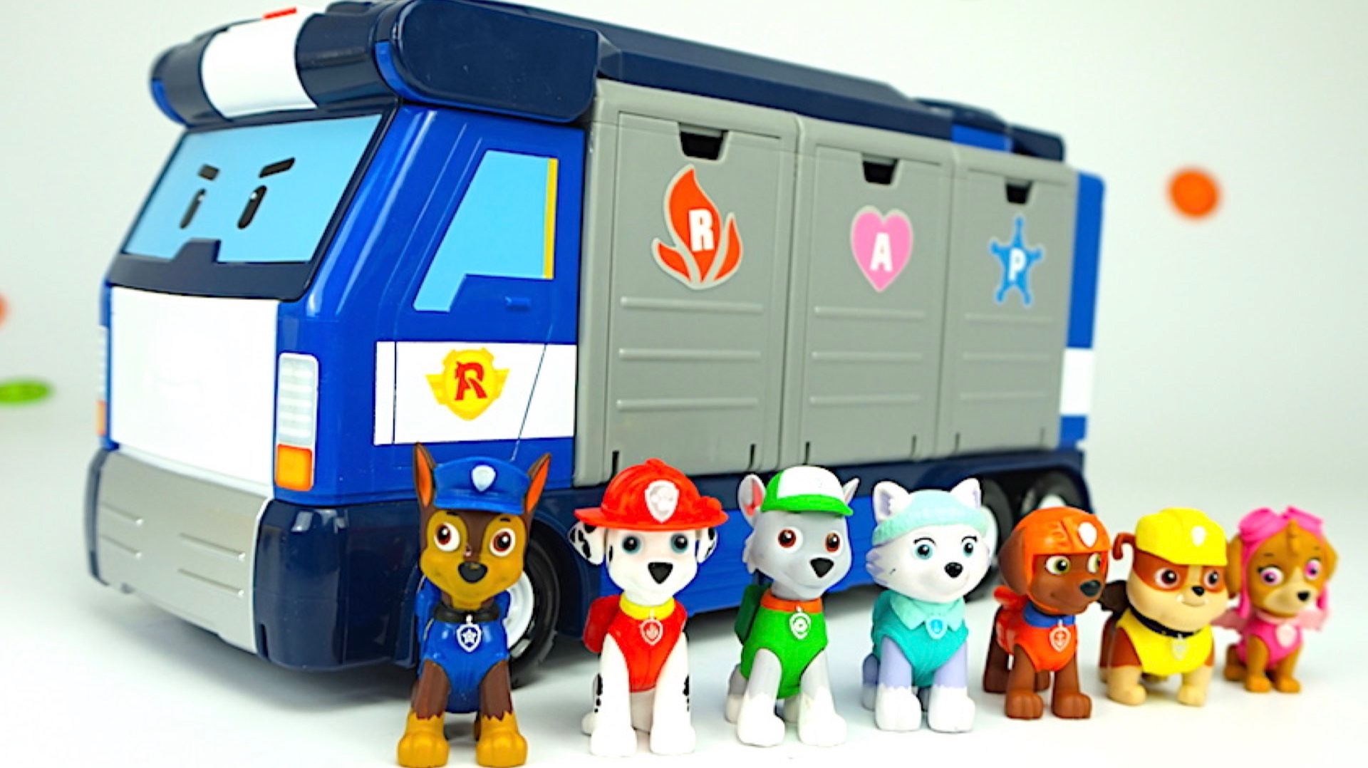 Щенячий патруль: открываем детские сюрпризы и играем с игрушками! смотреть онлайн