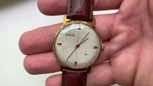 Видеообзор на часы Ракета-Рекорд 2209 с редким гильошированным циферблатом ПЧЗ