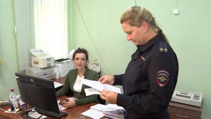 Что требуется от сотрудника миграционной службы – внимание и трудолюбие