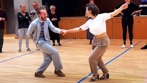 See What Happens when a Boogie Woogie and West Coast Swing Dancer Improvise! Sondre & Ardena. Танцы