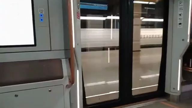 Московское метро. Участок "Деловой центр - Хорошёвская" смотреть онлайн