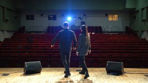 "Артисту" А. Петряшева