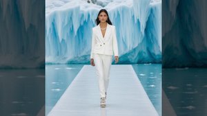 Главное — всё возможно для того, кто верит, и продолжай идти вперёд..