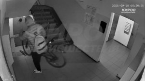 Укатил велосипед из подъезда на Баумана