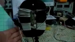 Резонанс сердечника трансформатора.