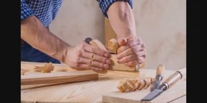 Комедия. 7. Плотник.