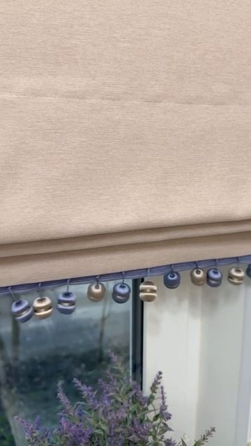 Жаккардовая римская штора с декором