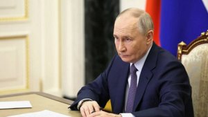 Владимир Путин наградил орденом Кутузова 247-й гвардейский десантно-штурмовой полк