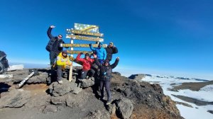 Фрагменты восхождения на Килиманджаро группы Клуба 7 Вершин "Слова моей подружки"