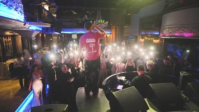 Выпускной 2025 в SOHO ROOMS (клубный зал) 27 июня 2025 смотреть онлайн