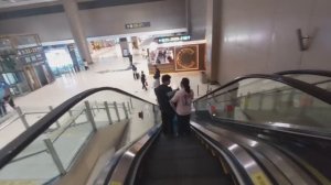 Китай изнутри и снаружи. Аэропорт Харбина: Про транспорт и Вичат...