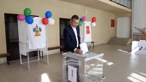 Выборы продолжаются.