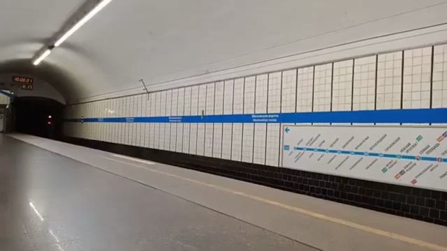 Петербургское метро. "Номерные" на станции "Московские ворота" смотреть онлайн