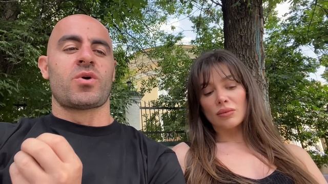 Австралийцы в Москве | Обзор кофе и летняя прогулка по Красной площади смотреть онлайн