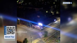 Светодиодный баннер не дает спать жителям улицы Стахановской в Краснодаре