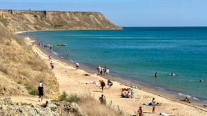 Вид на Чёрное море в поселке Волна Краснодарского края