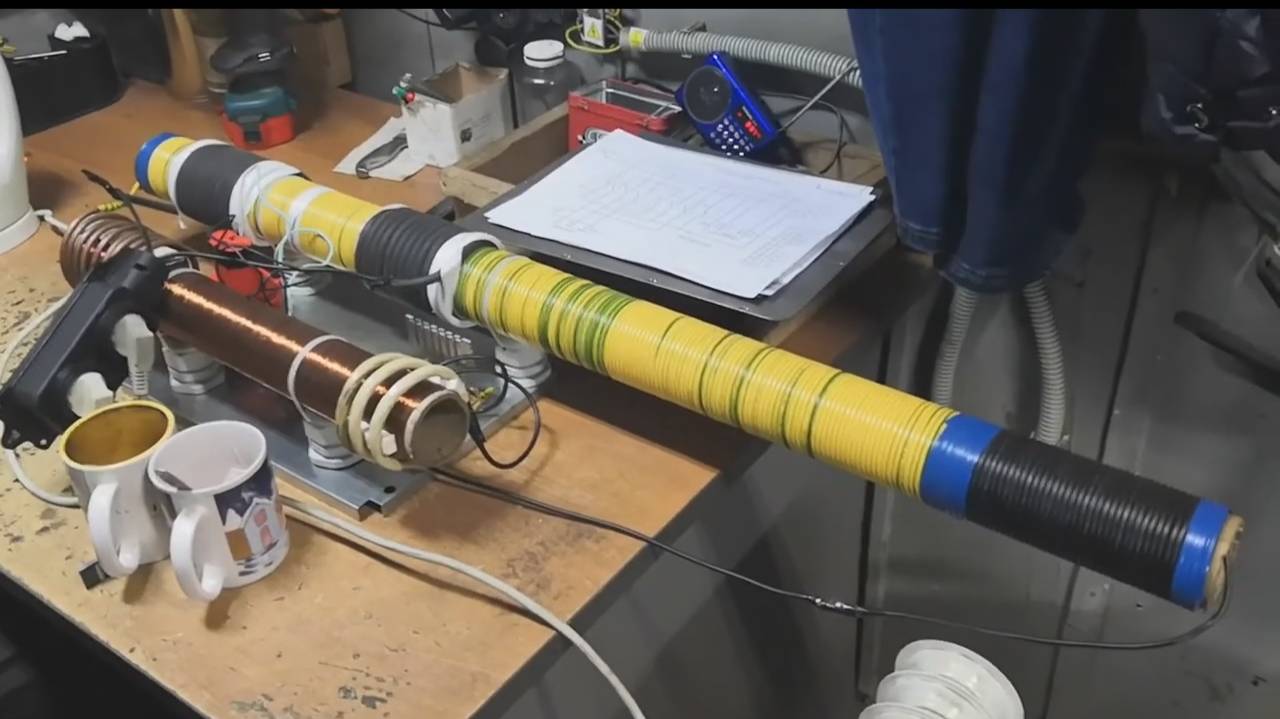 Бункомания - МOHCTP смотреть онлайн