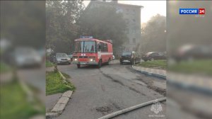 В Нововятском районе эвакуировали 12 жильцов из горящего дома