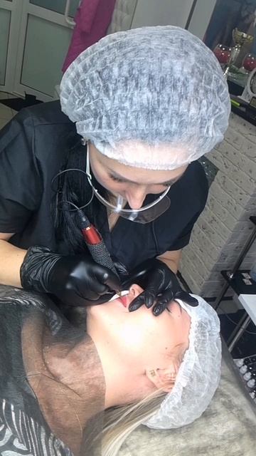 Перманентныи макияж губ. Процесс создания по итогу получили великолепный качественный результат.