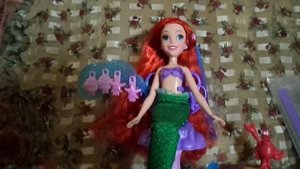 Обзор на куклу Русалочку Ариэль с набором прядильным станком