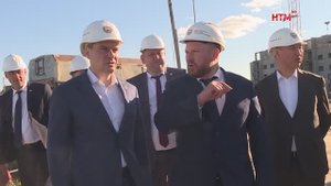 А. Здунов встретился с застройщиками и оценил темпы строительства домов для семей с детьми в соцнайм
