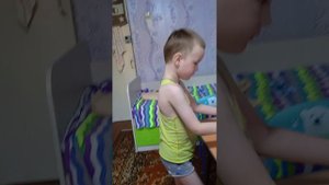 У всех так кушает не сидит на месте.