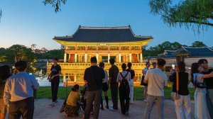 Gyeongbokgung Palace Night Walk ｜ Seoul’s Magical Evening Stroll