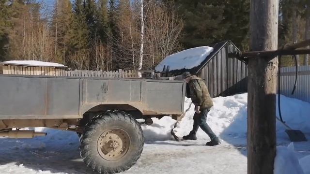 Газ 66 выдяргивает прицеп из под сугроба)) смотреть онлайн