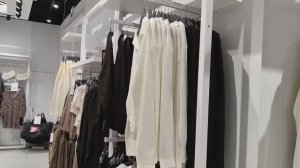 УСТРАИВАЮСЬ ПРОДАВЦОМ! ГЕЛЕНДЖИК И Я! ПРОСТО ОБЩЕНИЕ И ГОТОВИМСЯ РАБОТАТЬ!