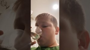 Пробуем супер кислые канфеты