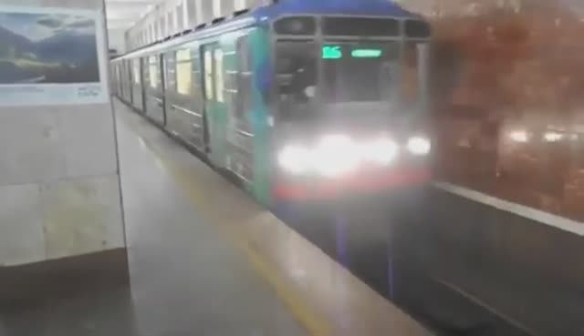 Нижегородское метро. Именной поезд "Россия - моя история" смотреть онлайн