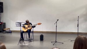 играет Антон Новицкий К.Косарев Свежий Ветерок