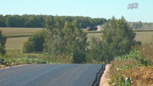 В округе продолжается строительство асфальтовой дороги до деревни и по деревне Косовая.