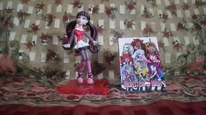 Обзор на новую мою фигурку Монстер Хай Дракулаура