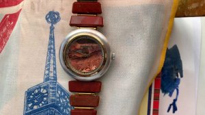 Видеообзор на часы Ракета в алюминиевом корпусе с каменным циферблатом и браслетом