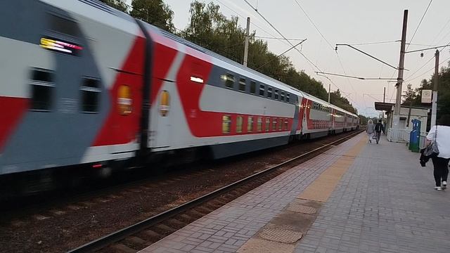 ЭП2К-379 с поездом 032У "Оренбуржье" смотреть онлайн