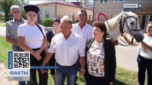 Жители Тимашевского района приехали на избирательный участок на карете