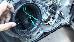 Замена всех четырёх динамиков на моей Шкода Октавия А5 на DL-audio Piranha